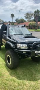 2003 TOYOTA HILUX (4x4) 5 SP MANUAL C/CHAS