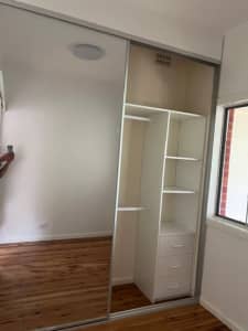 Build in wardrobes for free