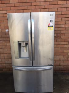 ** STAINLESS STEEL LG DOUBLE DOOR FRIDGE ** FREE DELIVERY 🚚 OFFERS ?
