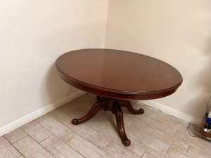 Wooden Circle Dinning Table For Sale