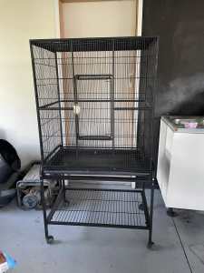 LARGE BIRD CAGE ON STAND