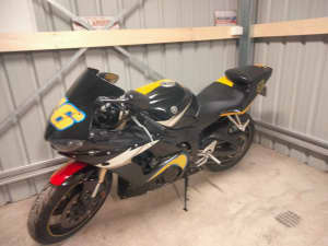 FOR SALE: 2005 YAMAHA R6 Valentino Rossi Edition