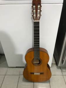 yamaha XS40 3/4 student size guitar