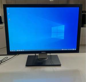 Dell U3011T 2560 x 1600 Resolution 30 Widescreen LCD monitor