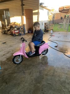Electric scooter razzor for kids