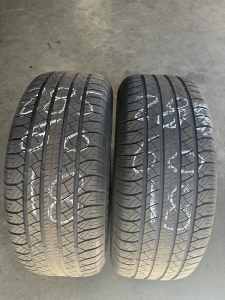 Second hand 2x 285/60R18 tyres