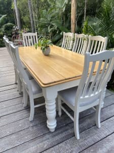 dining room oval tables