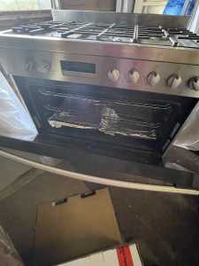 Westinghouse cooker & oven. Fisher & Paykel Dishwasher