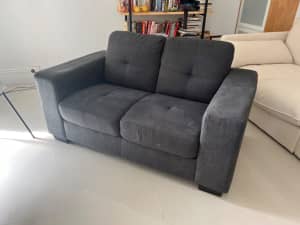Two seater dark blue couch 151x92cm