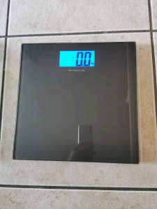 Digital Body Fat Weighing Scale