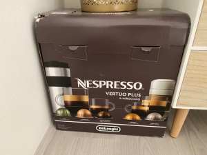 Nespresso Vertuo Plus (brand new)