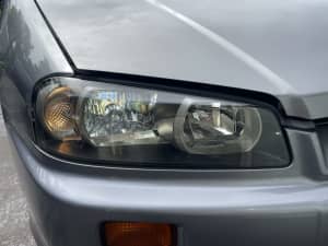 R34 Series 1 xenon headlight pair in excellent condition