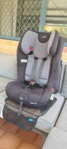 Child Car Seat - Convertible baby to booster
