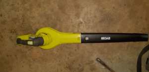 Ryobi ..18 v blower..with two batteries