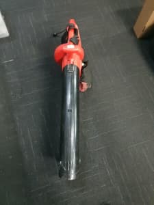 46698 - Razorback Blower Vacuum