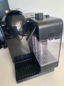 Delonghi Nespresso coffee machine