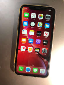 iPhone XR 128G Excellent working condition with tempered glass protect