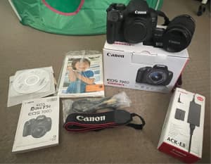Canon EOS 700D/Rebel T5i DSLR Camera Kit