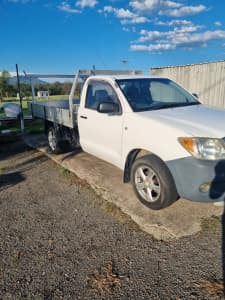 2005 Toyota hilux workmate