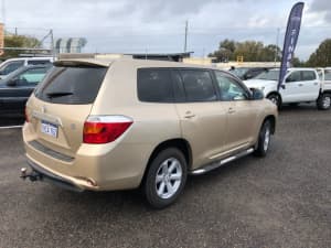 Toyota Kluger 7 Seater “FREE 1 YEAR WARRANTY”