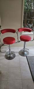 Barstools x2. Excellent condition 
