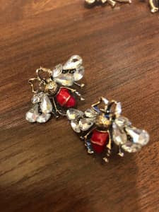 Gucci style bee earrings with crystals in red NEW