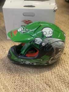 Kids Motoworks Helmet new
