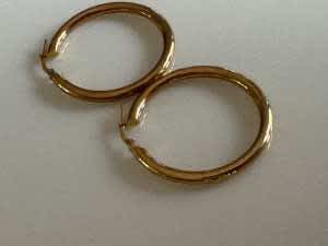 9ct gold hoop earrings, stamped 9ct Italy , new