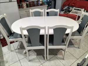 table and 6chairs White solid wood 