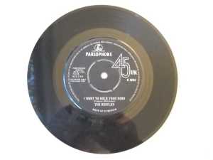 THE BEATLES I WANT TO HOLD YOUR HAND 45rpm 7 SINGLE V/GOOD CONDITION