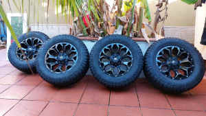 Fuel wheel rims with maxxis tyres 20 inch
