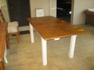 Dining Table - Extendable - Pine Top - White Legs
