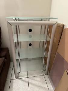 Glass entertainment stand