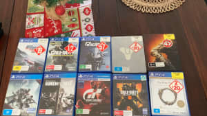 PS4 Games w/2 Collectors Cases *All Working