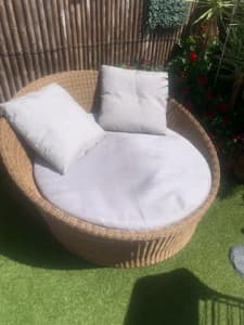 Cane Sun Bed with Cushions