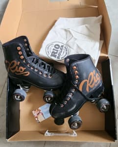 Rio black size 38eu roller skates 