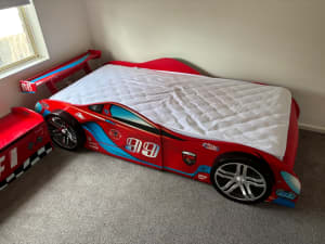 Single bed red racing car
