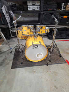 Drumcraft Series 6 drum kit with stands