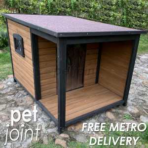 Outdoor Extra Large Dog Kennel with Balcony. Pet Houses Free Post
