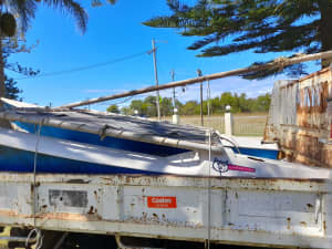 Hobie Cat 14 foot complete with mast and sails.at