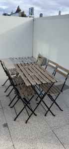 Outdoor table and chairs (x6)