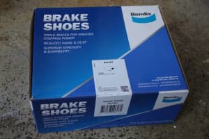Bendix Brake Shoes BS1587 new in box suit Ford/Mazda/Kia