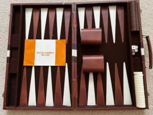 Delux Backgammon set in stylish carry case