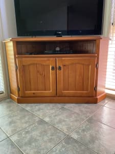 Corner wooden Tv unit
