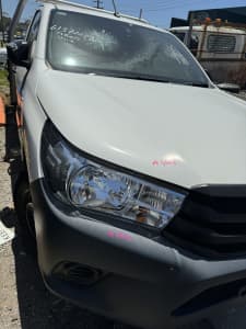 NOW WRECKING 2018 TOYOTA HILUX WORKMATE SINGLE CAB. 