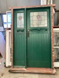 LEADLIGHT FRONT DOOR WITH SIDELIGHTS AND FRAME
