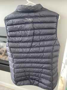 Macpac black down vest. Size 18 but fits 16-18