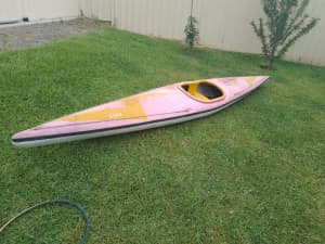 KAYAK QUICK SALE AND PADDLES