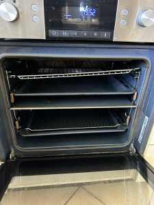Free old but fully functional Samsung Oven