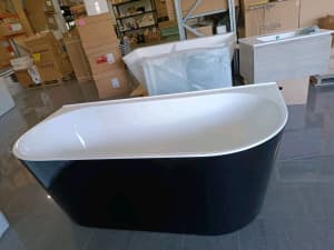 Free standing bathtub aria Relocation sale 1700*800